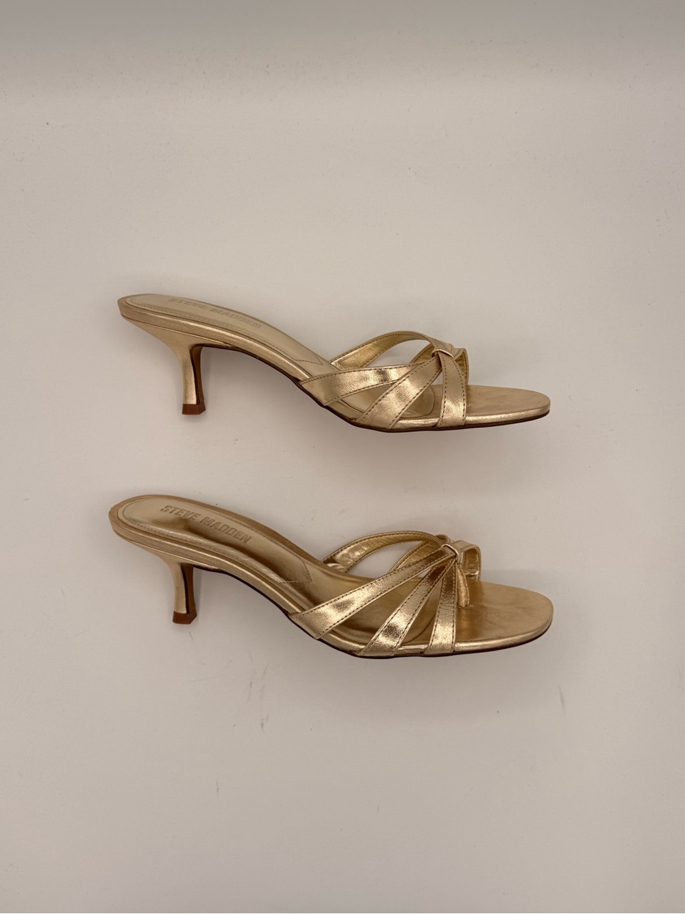 STEVE MADDEN CARY DRESS SANDALS IN GOLD | SLIGHTLY USED - Picture 8 of 11